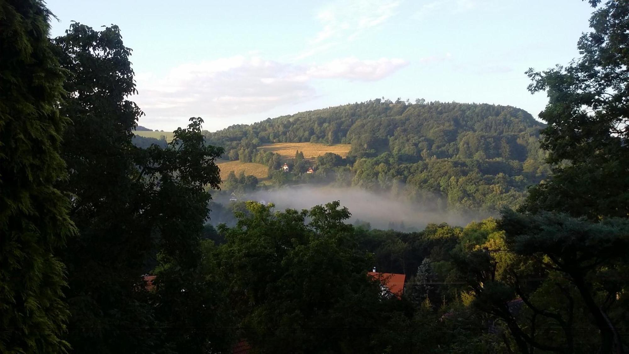 Radja Hobit Penzion Malecov Exteriér fotografie